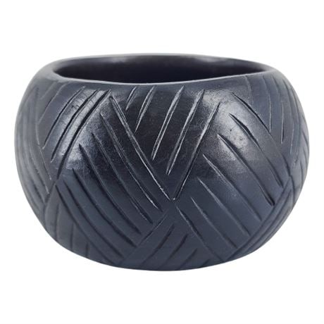 P Bigmeat Cherokee Blackware pot 2'" x 3" (1 of 5)