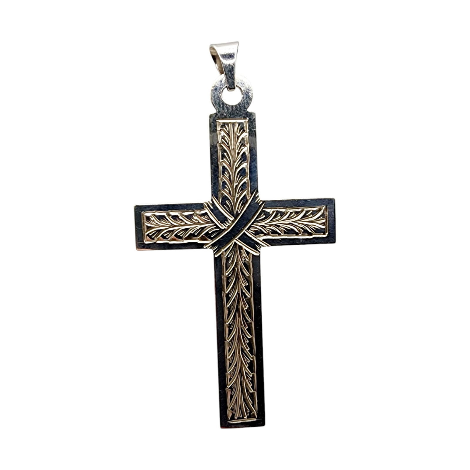 14k White Gold Etched Cross Pendant (1 of 4)