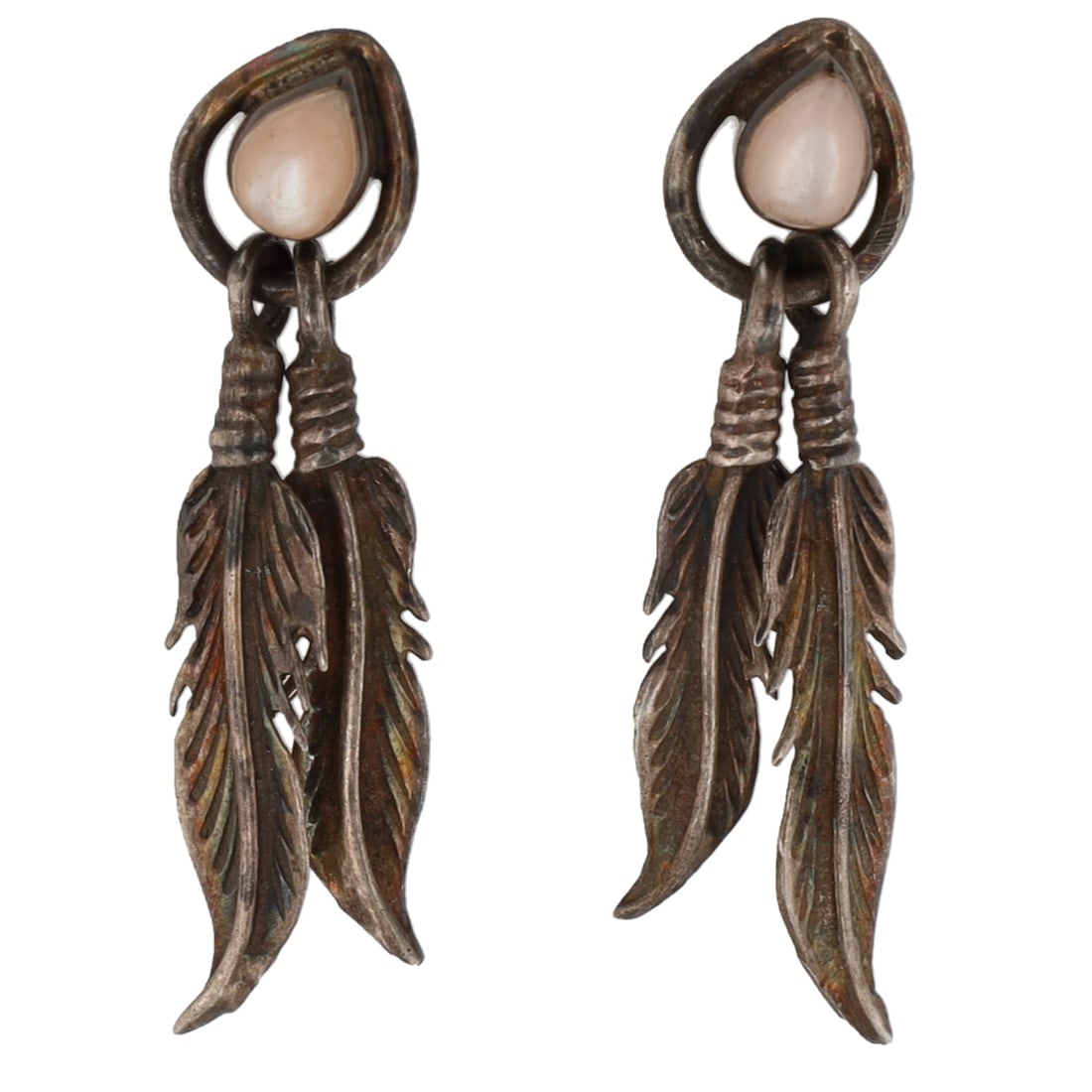 Vintage Navajo Sterling Mother of Pearl Feather Dangle Earrings: Vintage Navajo Mother of Pearl Sterling Feather Dangle Earrings 3g