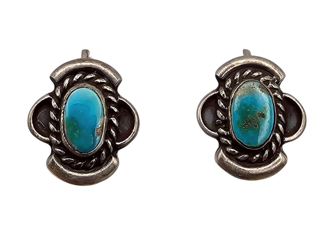 Native Turquoise Sterling Silver Earrings 4.8 G (1 of 4)