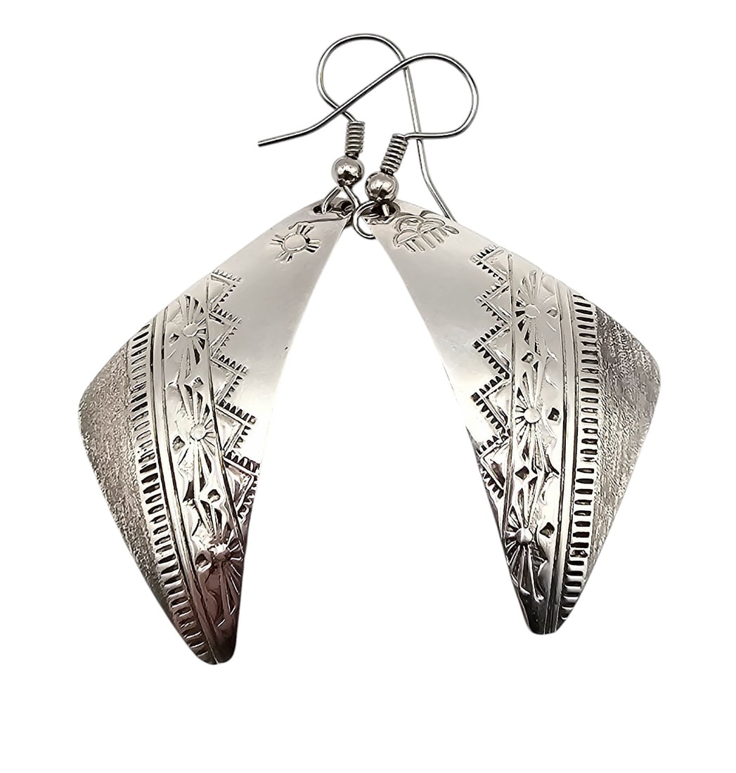 Signed EAT Navajo Sterling Silver Stamp Work Mountain Range Design Drop Dangle Earrings 5.4 G (1 of 4)