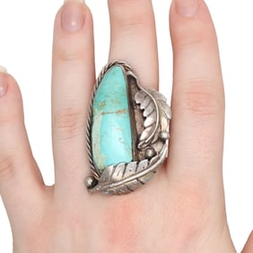 Large Navajo Sterling Turquoise Leaf Ring Sz. 7.25
