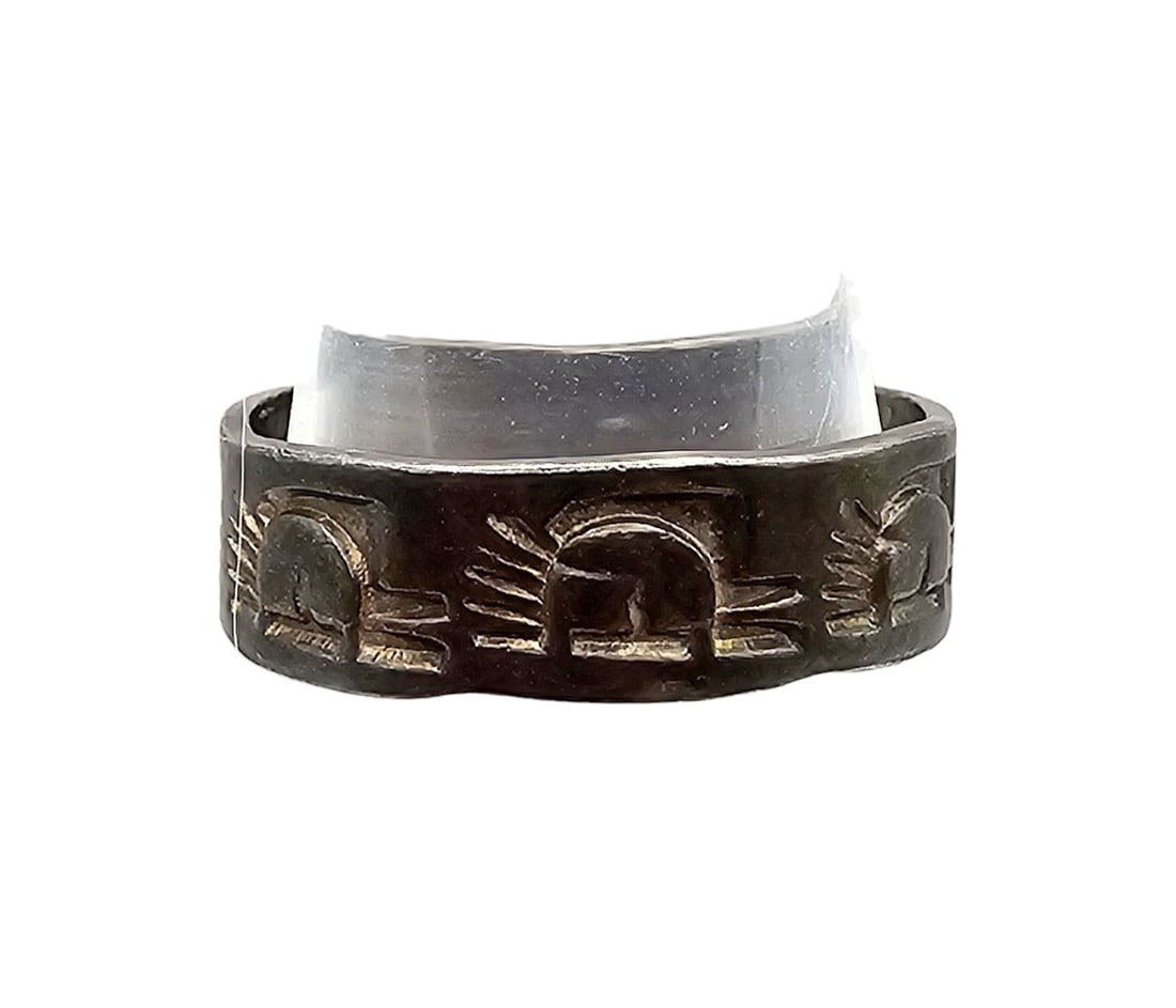 Vintage Navajo Sterling Stamped Ring Sz 9.5: Vintage Navajo Sterling Stamped Ring Sz 9.5, 4g