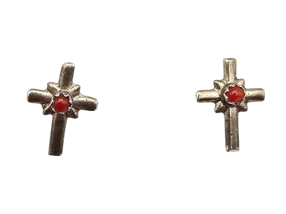 Vintage Southwestern Coral Sterling Silver Cross Earrings: Vintage Southwestern Coral Sterling Silver Cross Earrings 1.5 G