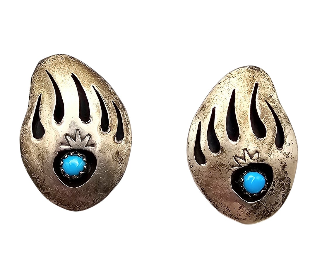 Navajo Turquoise Sterling Silver Snake Eye Stamped Bear Paw Earrings: Navajo Turquoise Sterling Silver Snake Eye Stamped Bear Paw Earrings 4.1 G