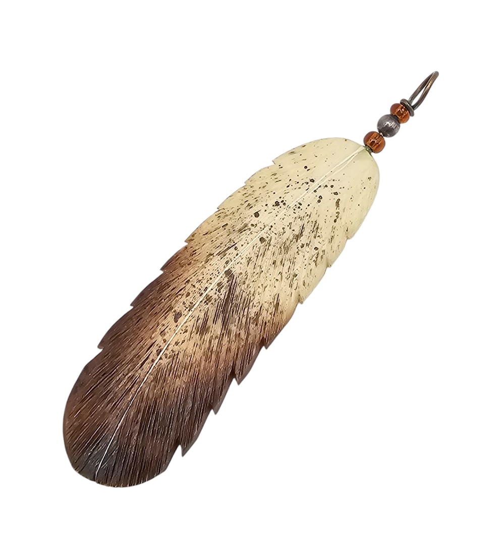 Southwestern Feather Pendant: Southwestern Feather Pendant 2.9 G