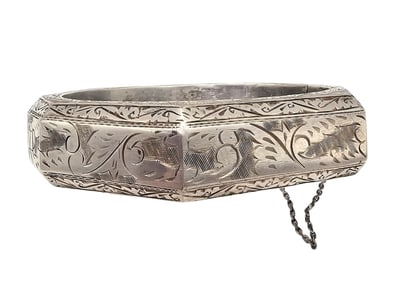 Vintage Etched Sterling Silver Hollow Form Hinge Bangle Bracelet 33.4 G