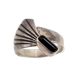 Jones NY Vintage Onyx Sterling Silver Ring Sz 7 3.5 G