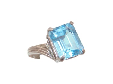 Sterling Rectangle Lt. Blue Sapphire Ring Sz 4.75 4.1g