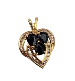 G Sapphire Diamond 14K Gold Heart Pendant 1.9 G Approximately 0.45 TCW