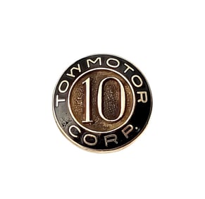 10K Gold Towmotor Corp 10 Year Pin 1.5 G