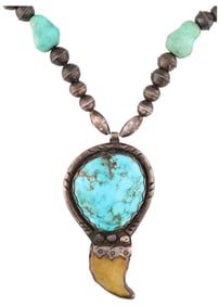 Hand Signed D. Wiggs Navajo Vintage Sterling Bear Claw Turquoise Necklace