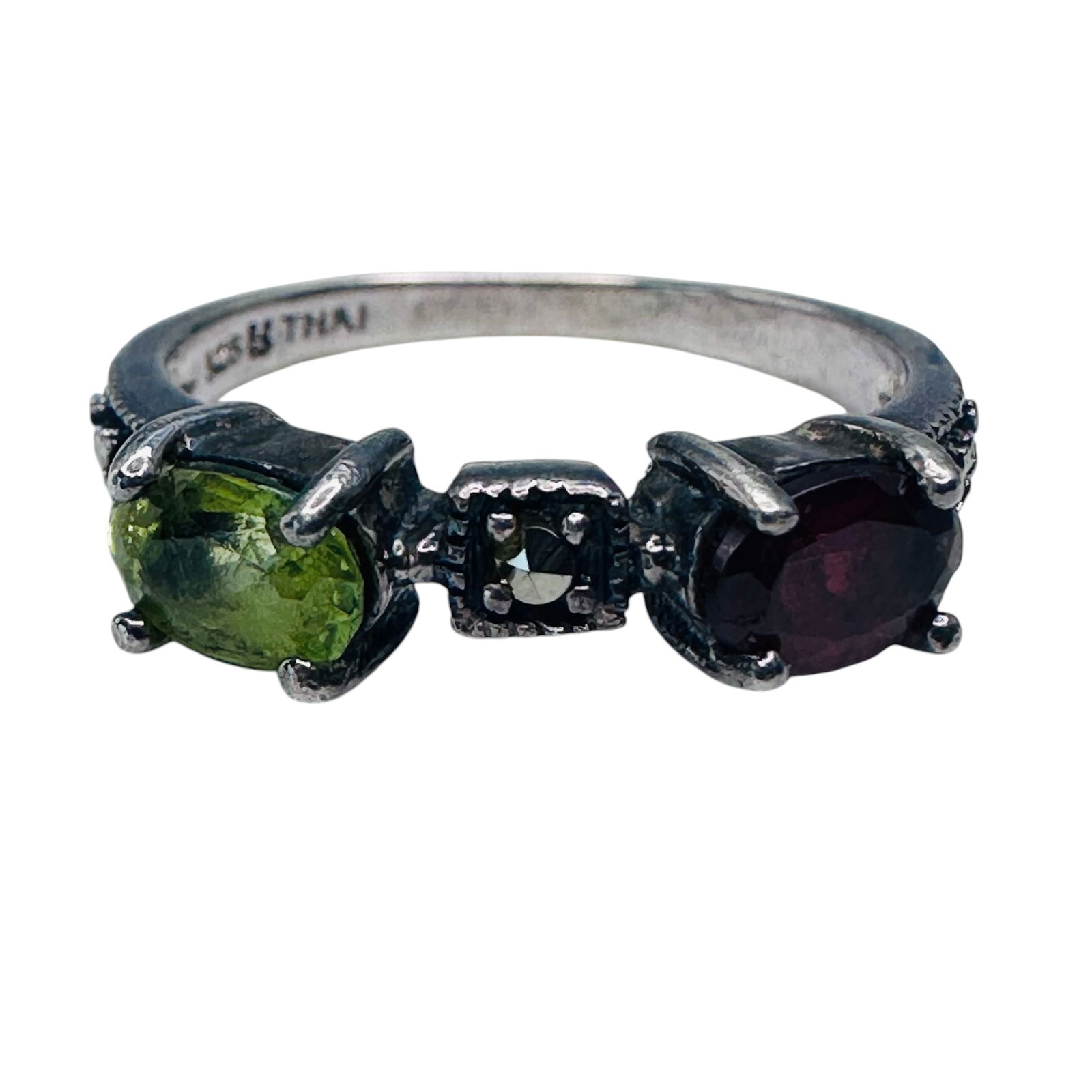 GARNET Red And Green Stone With MARCASITE Surround Sterling Silver Ring. Size 6. 2.29 G. (1 of 7)