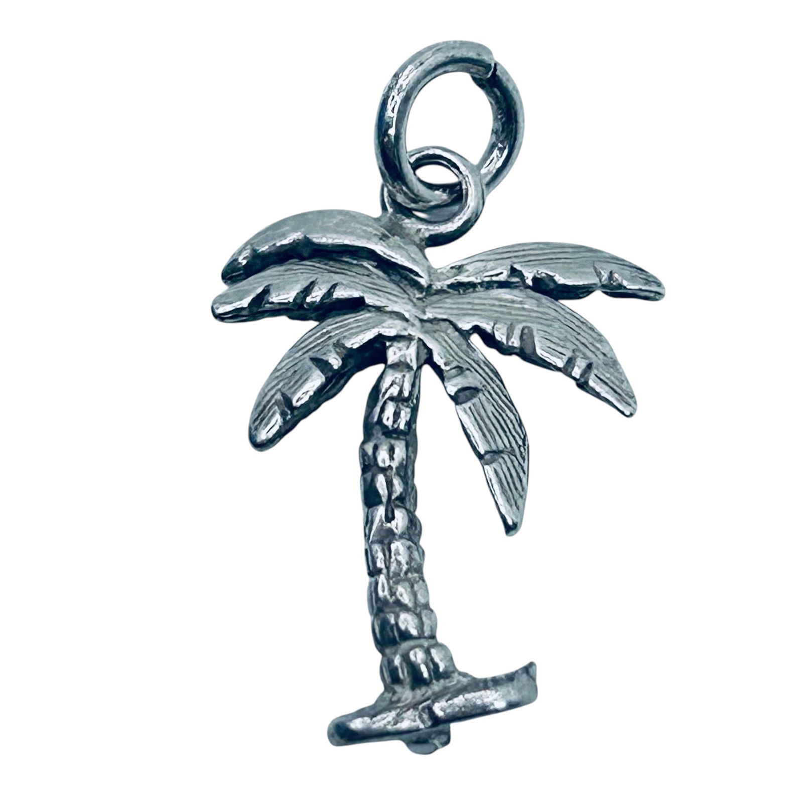 Sterling Silver Palm Tree Pendant. 1.52 G. (1 of 4)