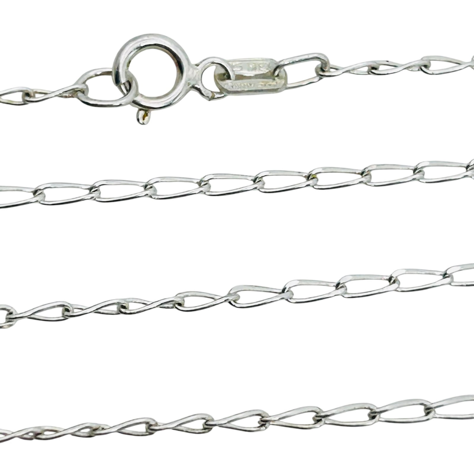 Mexico, Sterling Silver Oval Linked Chain, 1.44 G: Mexico Sterling silver oval linked chain 1.44 g