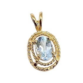 Topaz Gold Over Sterling Silver Pendant 0.9 G