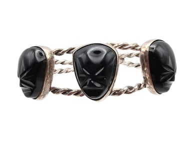 Signed With A Seahorse Carved Face Onyx Sterling Silver Cuff Bracelet 28.8 G