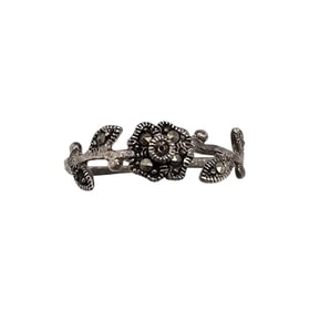 CW Marcasite Sterling Silver Ring Size 8 1.4 G