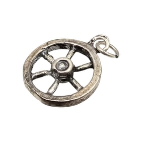Wagon Wheel Sterling Silver Charm 1.7 G