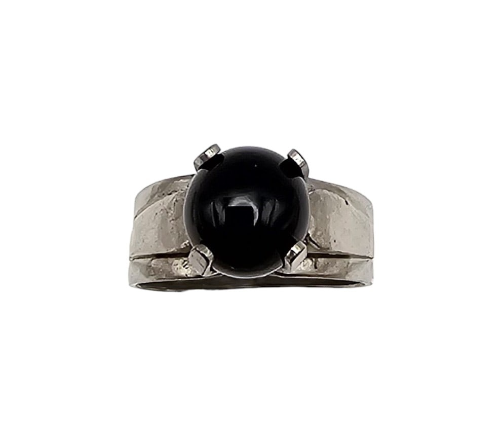 Onyx 835 Silver Ring Size 5 3.2 G: Onyx 835 Silver Ring Size 5 3.2 G