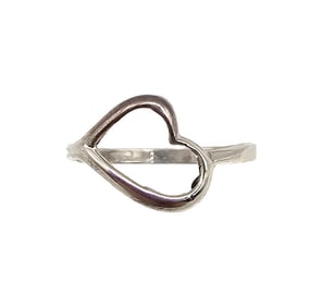 Sterling Silver Heart Ring Size 6.75 1.2 G