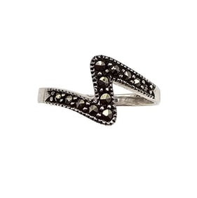 CWZ Marcasite Sterling Silver Ring Size 5.75 1.3 G