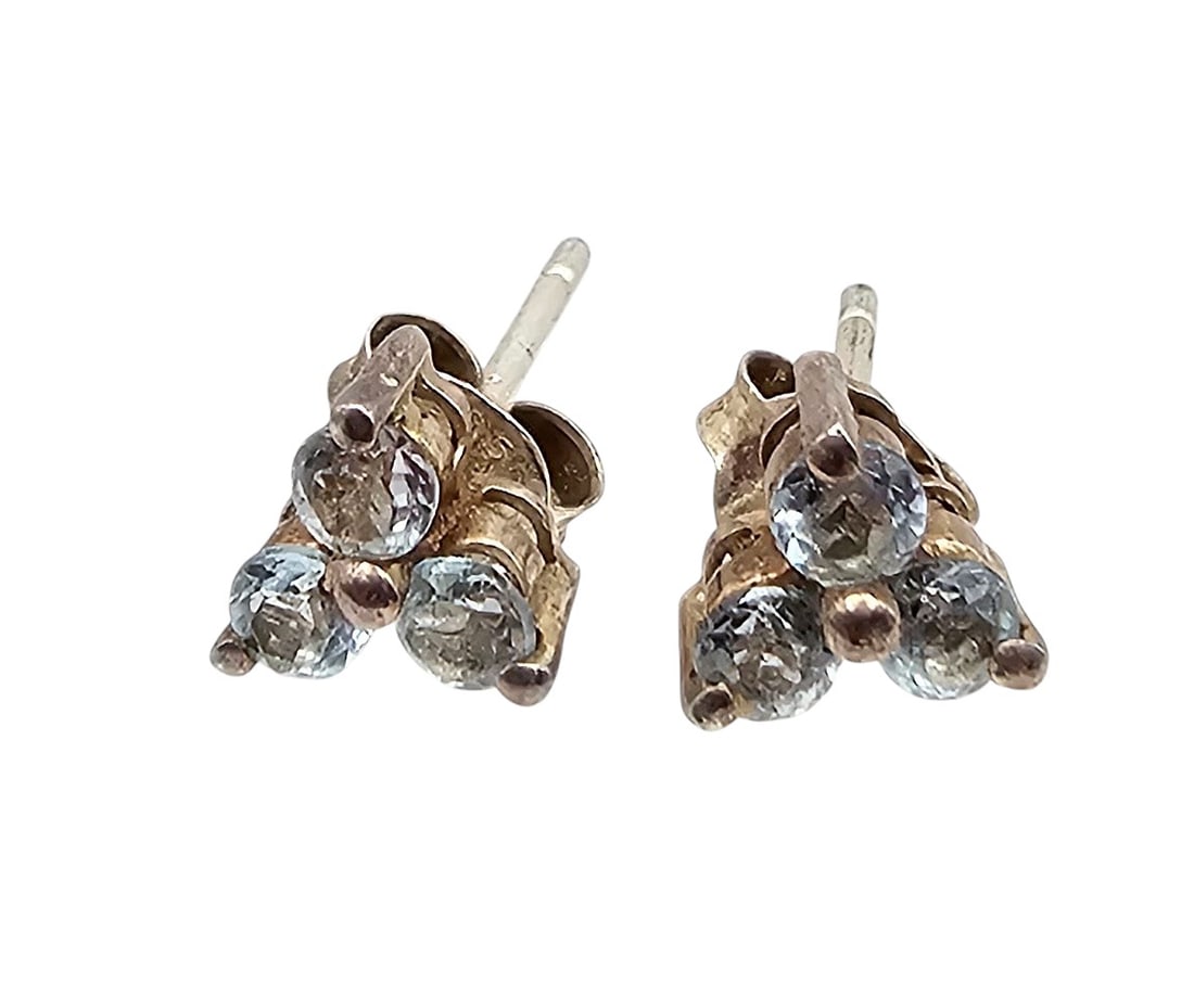 Topaz Sterling Silver Earrings 0.9 G: Topaz Sterling Silver Earrings 0.9 G