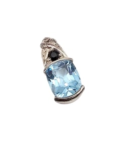 Topaz Sterling Silver Pendant 5.1 G