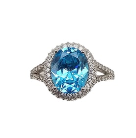 YGI Rhinestone Sterling Silver Cocktail Ring Size 6.75 4.1 G
