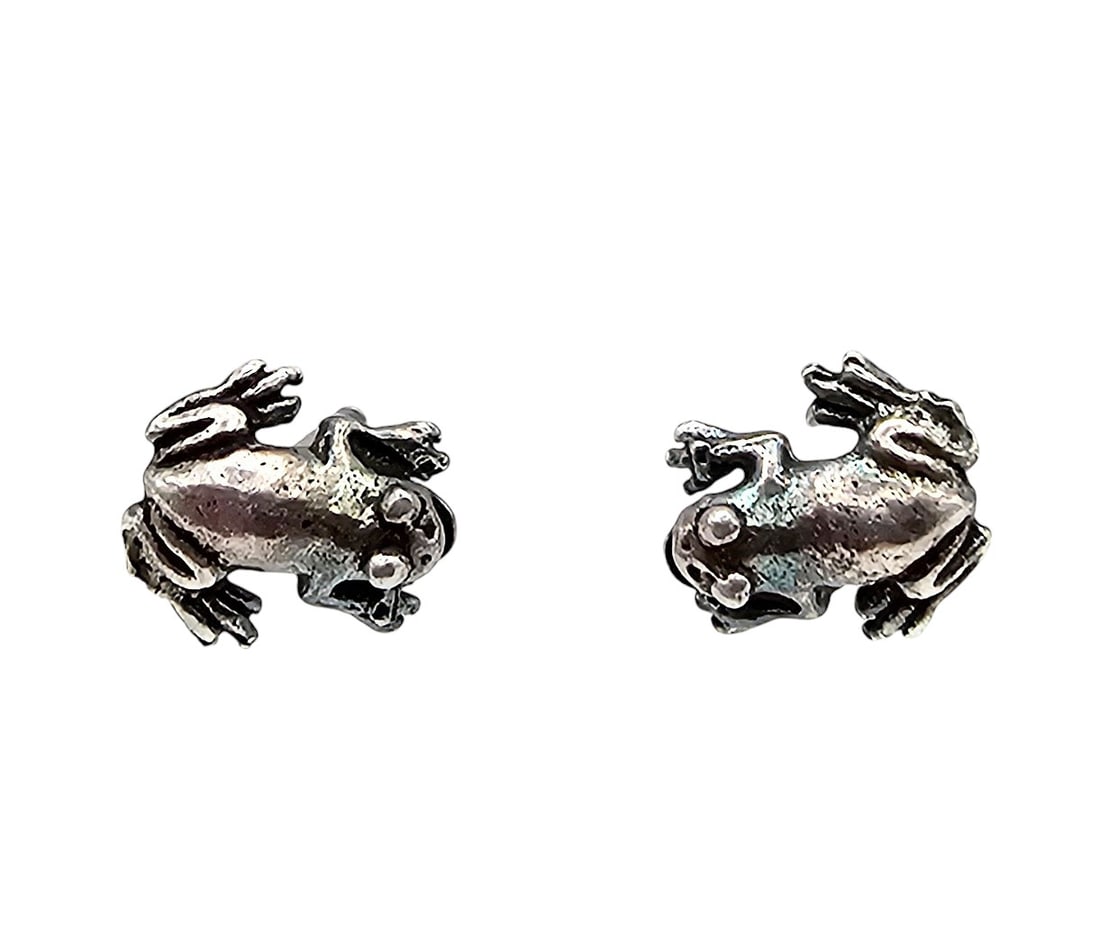 Sterling Silver Frog Earrings 0.8 G: Sterling Silver Frog Earrings 0.8 G