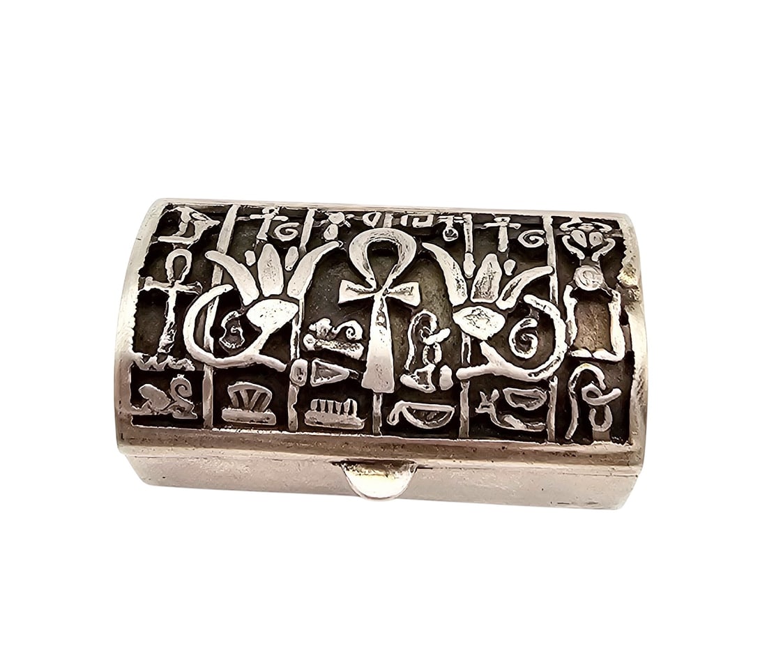 European Sterling Silver Egyptian Revival Trinket Pill Box 33.8 G: European Sterling Silver Egyptian Revival Trinket Pill Box 33.8 G