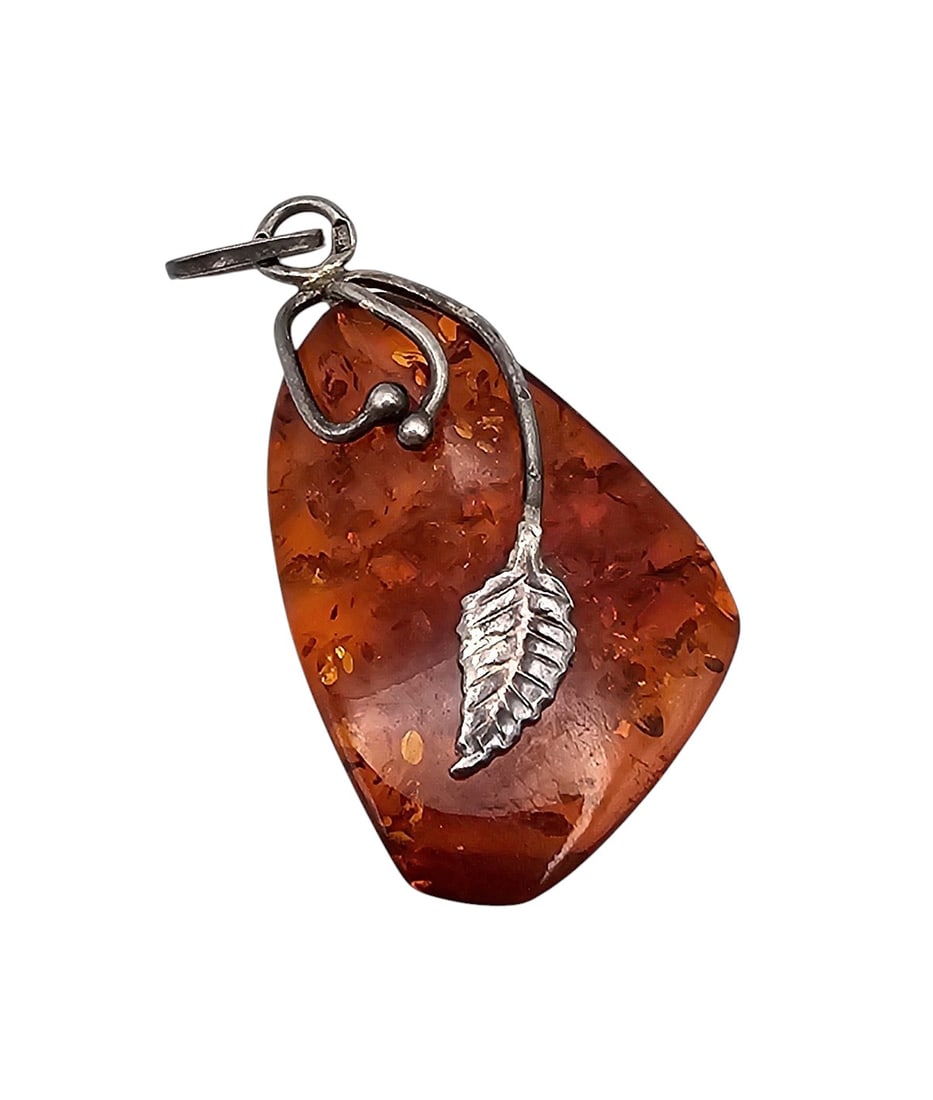 Amber Sterling Silver Pendant 2.9 G: Amber Sterling Silver Pendant 2.9 G