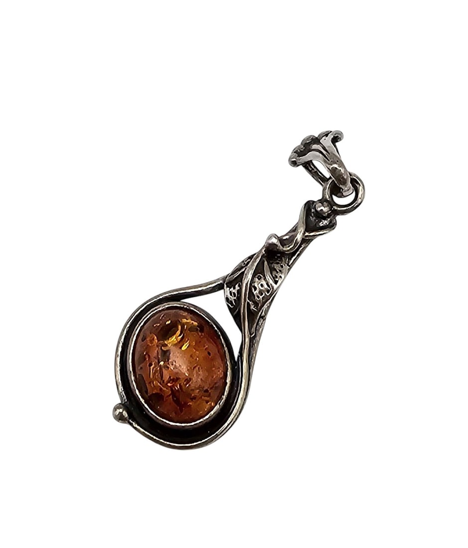 Amber Sterling Silver Pendant 2.2 G: Amber Sterling Silver Pendant 2.2 G