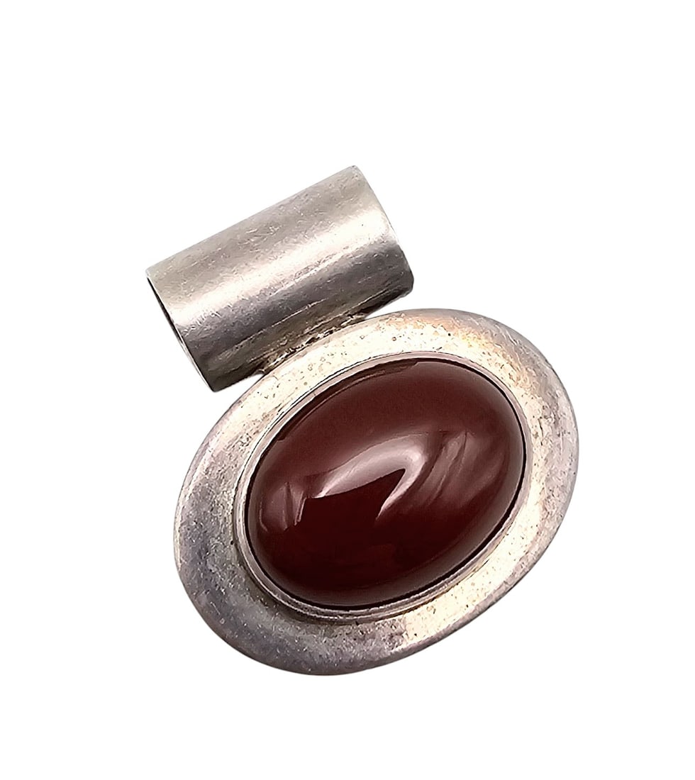 Southwestern Carnelian Sterling Silver Pendant 13.2 G: Southwestern Carnelian Sterling Silver Pendant 13.2 G