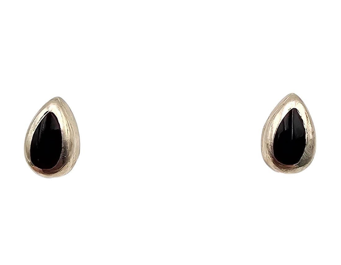 Southwestern Onyx Sterling Silver Earrings 0.5 G: Southwestern Onyx Sterling Silver Earrings 0.5 G