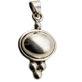 Sterling Signed 'CIL' Mexico Oval Pendant