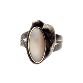 Sterling Navajo Mother of Pearl Ring Sz 4.75