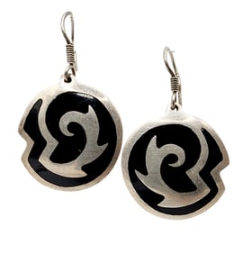 Sterling Taxco TM/TN-253 Onyx Inlay Medallion Earrings
