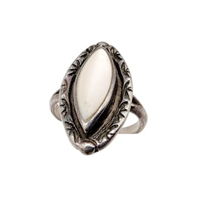 Sterling Navajo Morher of Pearl Ring Sz 6