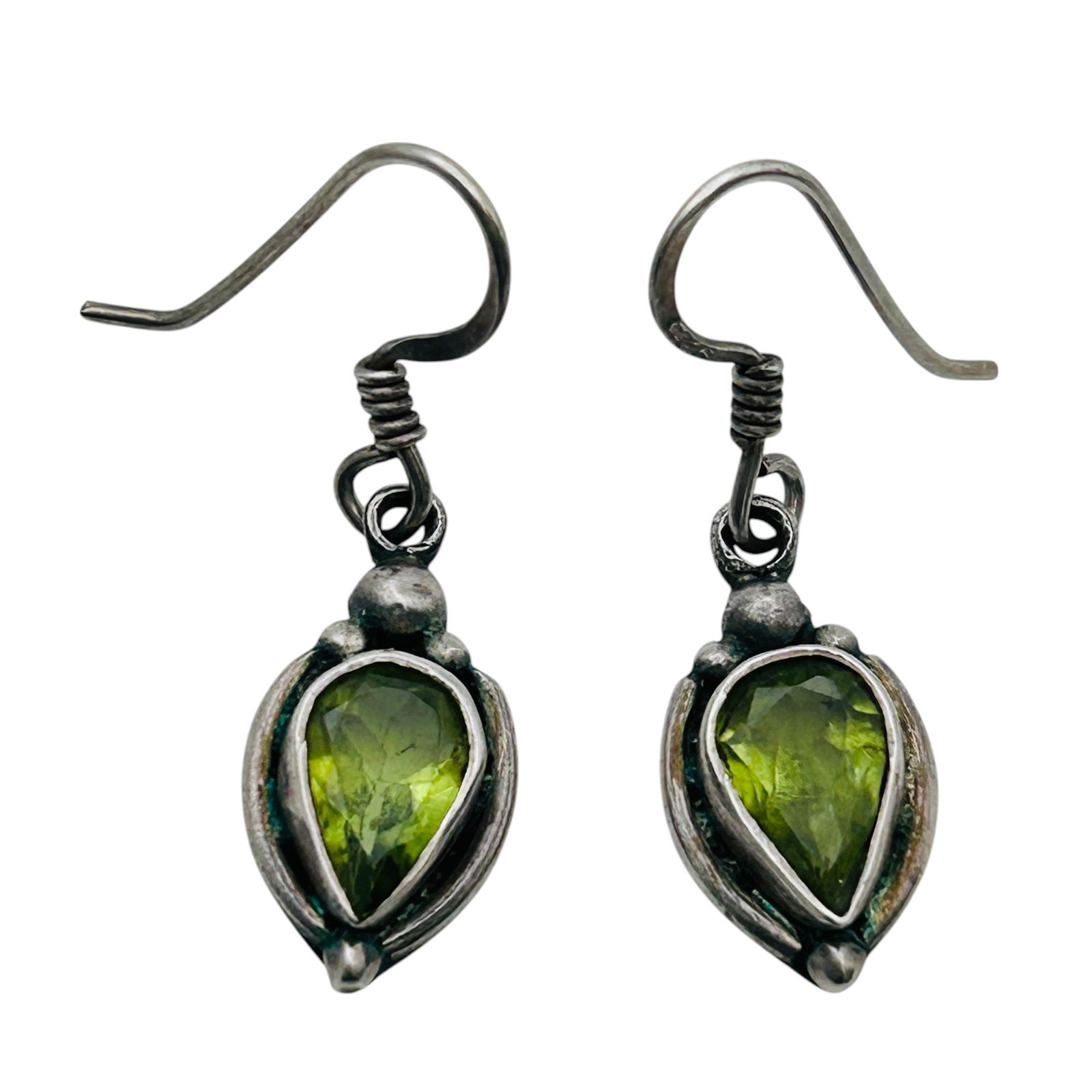 Emerald Sterling Dangle Earrings 3.42 G (1 of 5)