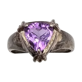 CA Canada Amethyst Sterling Silver Cocktail Ring Size 8.25 4.1 G