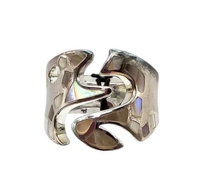 Guess Collection NWT Abalone Sterling Silver Ring Size 8 11.3 G