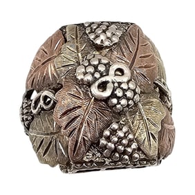 JR Black Hills Gold Sterling Silver Grape Leaf Ring Size 11.75 12.8 G