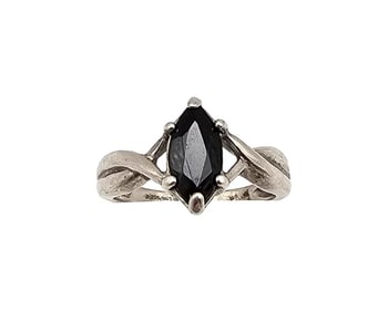 Avon Rhinestone Sterling Silver Cocktail Ring Size 5.75 2.9 G