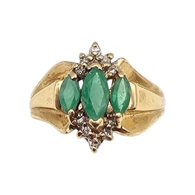 Emerald Diamond 10K Gold Cocktail Ring Size 5.75 3.2 G