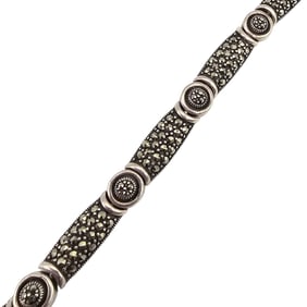 A Marcasite Sterling Silver Link Bracelet 18.1 G