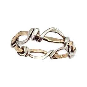 Sterling Silver Barbed Wire Style Ring Size 5.5 1.7 G