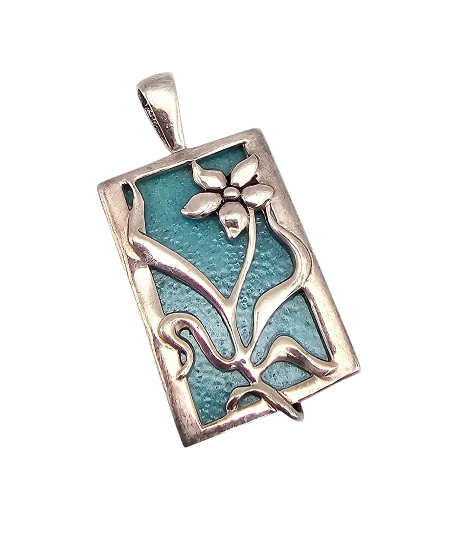C Co. Sea Glass Sterling Silver Floral Pendant 13.3 G (1 of 4)