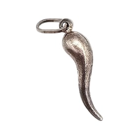 Italy Sterling Silver Chili Pepper Italian Horn Pendant 1.8 G