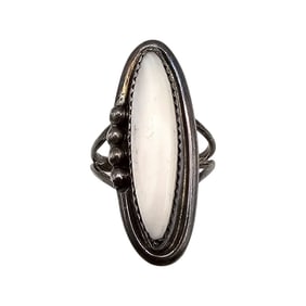 Southwestern Mother Of Pearl Sterling Silver Ring Size 7.25 6 G